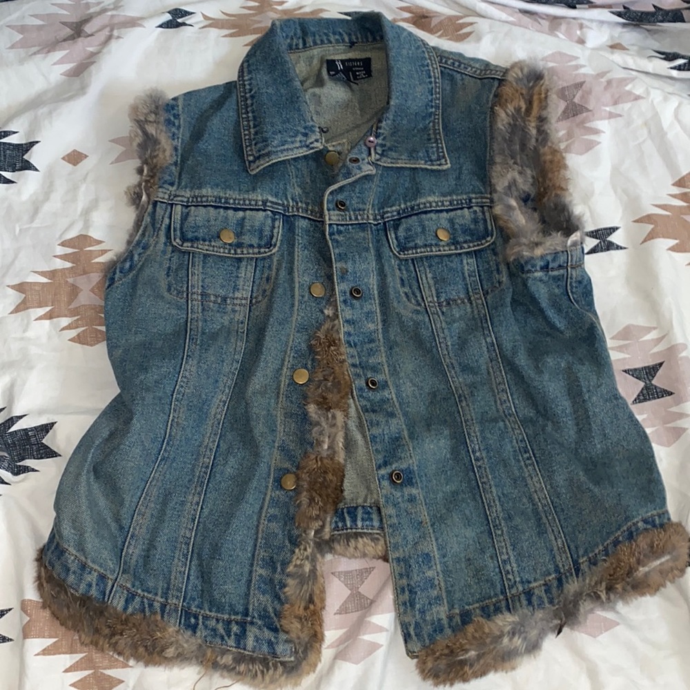 Sisters Outerwear Vest